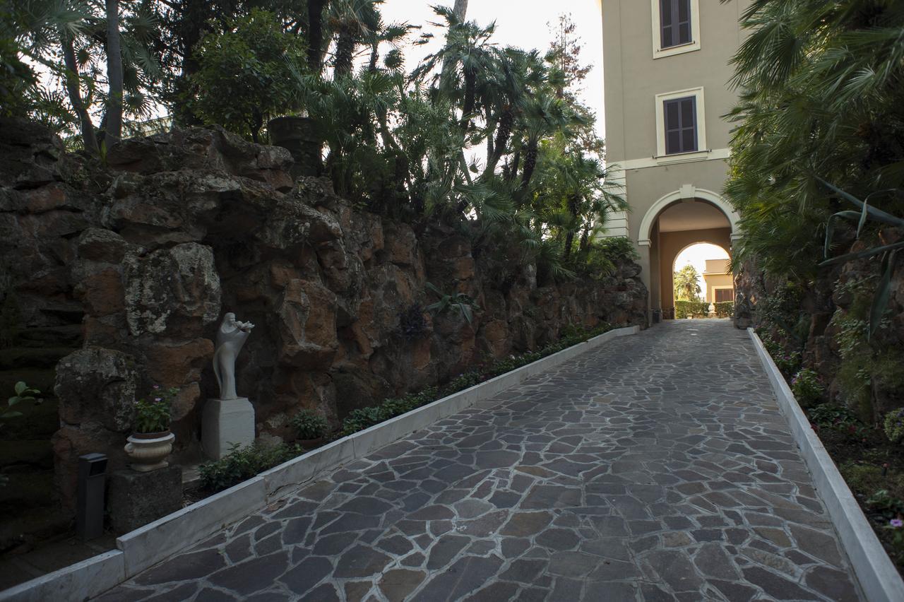 Hotel Angelina 3*